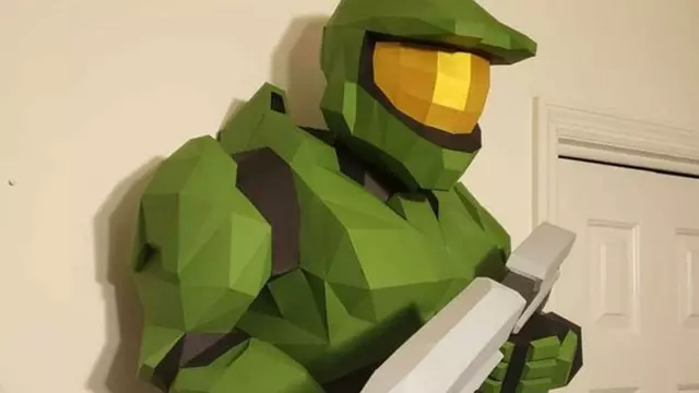 Bir Reddit Kullanıcısı, Kağıttan Master Chief Figürü Yaptı