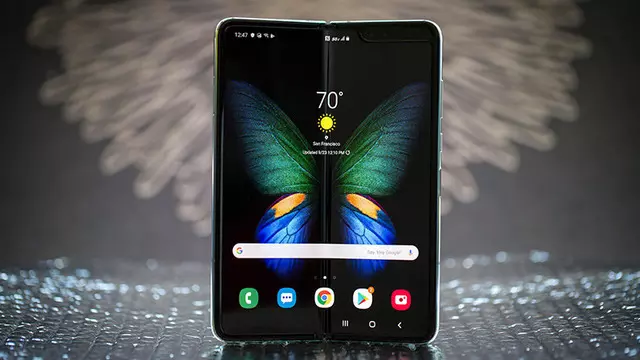 Samsung Galaxy Fold İçin Android 10 Güncellemesi Gösterildi 1 Samsung Galaxy Fold İçin Android 10 Güncellemesi Yayınlandı