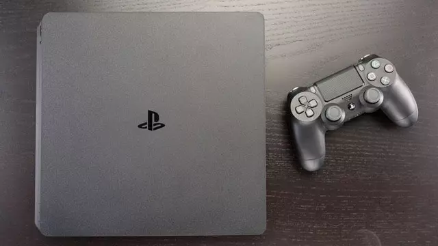 Sony'den PlayStation 4 Kullanıcılarına Özel Yılbaşı Hediyesi