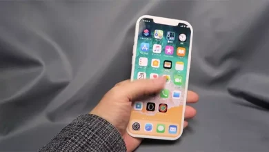 iPhone 12'nin Tasarımını Gösteren Plastik Maketler