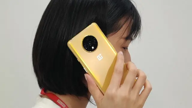OnePlus 7T’nin Altın Renkli Versiyonu Yayınlandı