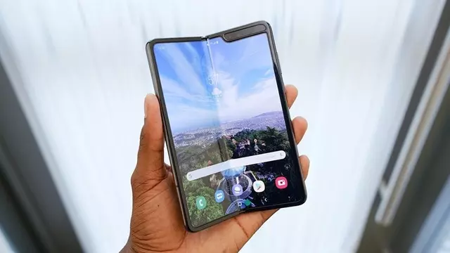 Samsung, Galaxy Fold'un Nasıl Üretildiğini Açıkladı