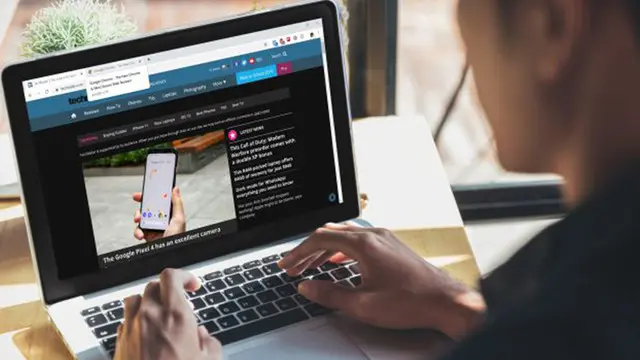 Karanlık Mod, Aslına bakarsak Gözlerinize Zarar Veriyor Olabilir 1 Karanlık Mod, Aslında Gözlerinize Zarar Veriyor Olabilir