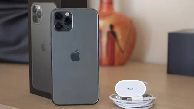 iPhone 11 Pro ve Pro Max, Batarya Dolum Testine Girdi