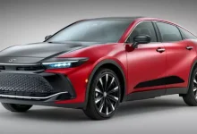 2023 Toyota Crown Tanıtıldı: İşte Tasarımı ve Özellikleri
