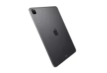 Üç Kameralı iPad Pro'yu Gösteren Fotoğraf