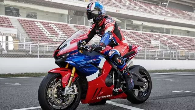 Honda CBR1000RR-R Dikkat Çeken Özellikleri ve Fiyat Listesi