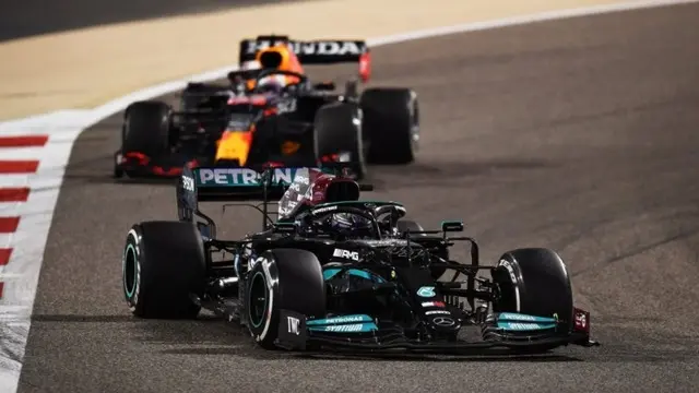 Formula 1'de 2021 Yılının İlk Yarışını Hamilton Kazanmıştır 1 Formula 1'de 2021 Yılının İlk Yarışını Hamilton Kazandı
