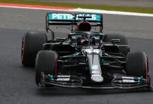 Hamilton Schumacher'in Rekorunu Egale Etmeyi Başardı