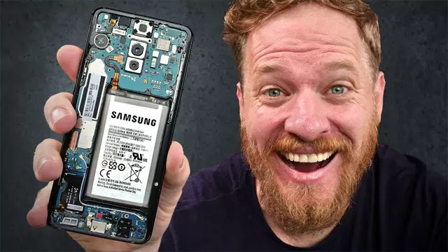 Toplama Samsung Galaxy S9+ Yapan Adamın Videosu