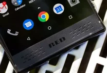 RED, Telefonun Korkunç Kamerası İçin Çinli Üreticiyi Suçladı