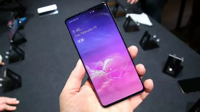 Galaxy S10 5G'nin Kore Versiyonunda Boyutlar Farklı Olacak