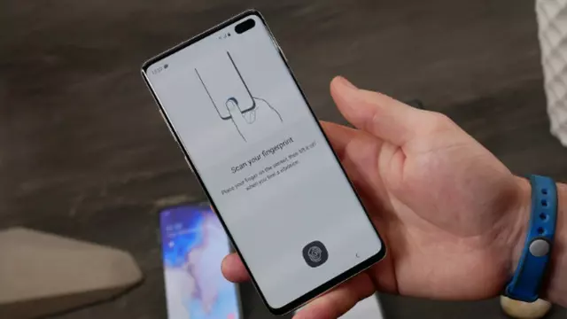 Samsung, Galaxy S10 Parmak İzi Sensörü Sorununu Çözecek
