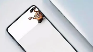 Galaxy S10 Kamera Deliğine Özel Duvar Kağıtları