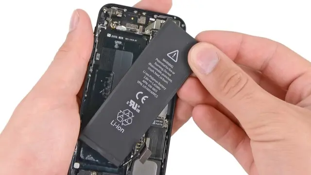 Apple, Samsung'a Batarya Savaşı mı Açıyor?