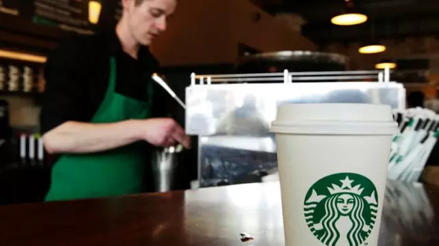 Starbucks'larda Yer Alan Kablosuz Şarj Üniteleri Yenilenecek