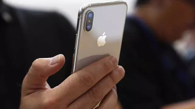 Yeni iPhone'lar Parmak İzi mi Tutuyor?