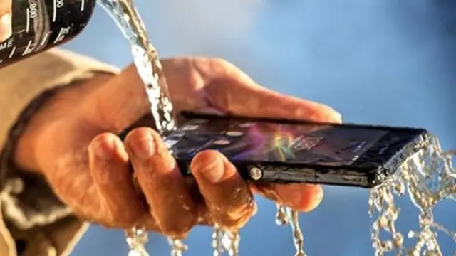 iPhone’u Aşırı Isınan Kadının Vücudu Yandı