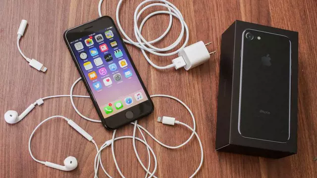 iPhone’unuzu Olduğundan Daha Hızlı Şarj Ettirecek 5 Yöntem!